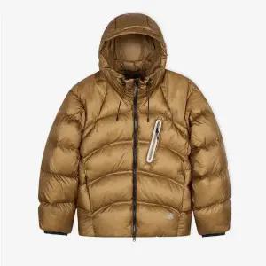 [뉴발란스] 플라잉77 슈퍼라이트 헤비 구스다운 공용 B1 NBNPF41083 32 37