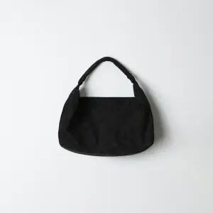 [러브앤쇼](신세계 사우스시티)스웨이드 미니숄더백 GCFKGBG03