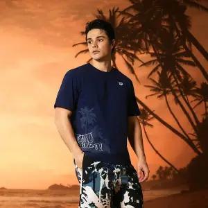 [아레나](대전신세계)남성 비치 반팔 네오보호 릴렉스핏 숏슬리브 래쉬가드 (A6BM1PR01NVY)