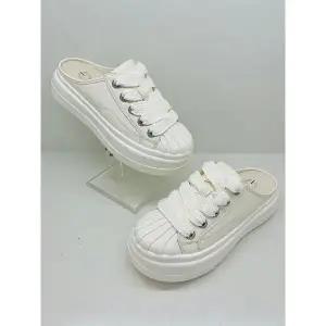 갤러리아 고세 데일리 여성 이시리얼 경량 키높이 스니커즈 뮬 OZO5S026 화이