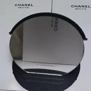 샤넬뷰티 둥근 탁상용 블랙 거울/샤넬 뷰티 쇼핑백