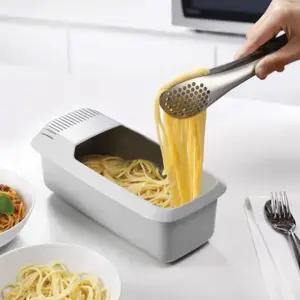 전자레인지용 파스타 쿠커 1개 + 타공 샐러드집게 1개