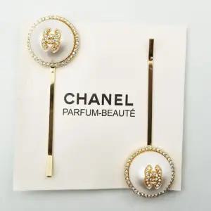 샤넬 뷰티 넘버5 진주 머리핀 큐빅 머리핀 / 헤어핀