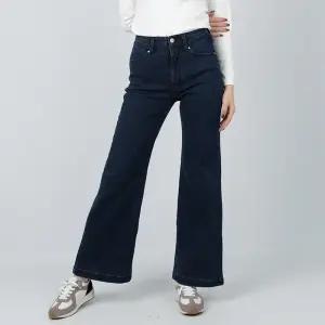 게스 여성 청바지 기모 오비디테일 와이드 다크블루 YO4D1185