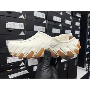 크록스 에코 로 클로그 초크 화이트 211675-0WV 남녀공용 슬리퍼