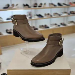 [미소페][미소페] by미소페 여성 캐주얼 버클앵클 부츠 (5cm) 112446003-1 (P003730192)