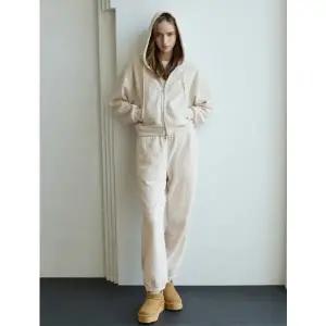 [코데즈컴바인](신세계 사우스시티) 코듀로이 후드집업 팬츠 셋업 (CKD-XX550WA)