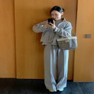 벨루아 융기모 하이넥 집업 트레이닝 세트 (one color)