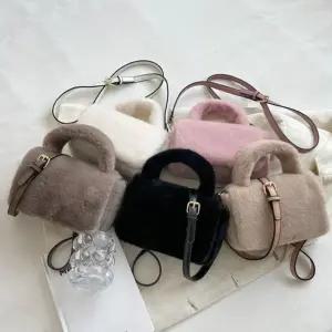 CMB34C8쉬쉐리 귀여운 핸들 윈터 트트백 미니백 크로스 여성