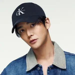 갤러리아 로운착용[캘빈클라인진][공용] CK 모노그램 로고 볼캡 (4G5004G-UBI)
