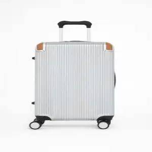 스위스 밀리터리 여행가방 51cm 20인치 실버