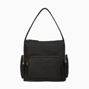 [롯데백화점]캘빈클라인 여성 포켓 나일론 사첼 4F3296G-UB1