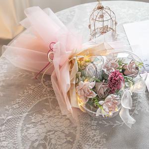 비누 카네이션 조화 꽃다발 LED 하트벌룬볼 40cm 인테리어 꽃 선물 장식 기념일 졸업식 발표회 학예회