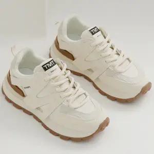 [더힐슈즈] M로고 키높이 여성여자 슬립온 운동화 스니커즈 6cm sjjz-319