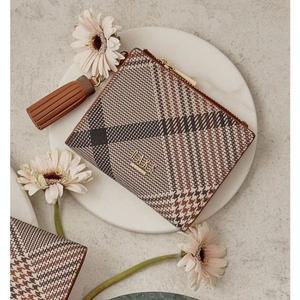 [NS홈쇼핑]DCWA5E327 닥스 브라운 체크패턴 타슬 포인트 2단 탑지퍼 반지갑..