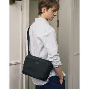 [갤러리아] DBBA5F852 닥스 블랙 도난방지 기능 크로스백