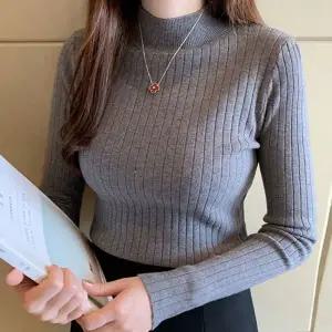 여성스웨터 이쁜 반폴라 세로골지 긴팔 니트 스탠다드핏 4컬러