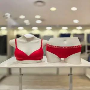 휠라언더웨어 2푸딩 헤리티지 노와이어 브라팬티 여성세트 FI253BR07F012 레드