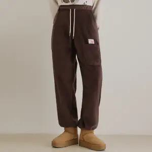 [핑크시슬리] 몰리브 후리스기모 패치포켓 조거 트레이닝팬츠