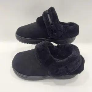 [크록스] 클래식 언퍼게터블 스웨이드 클로그