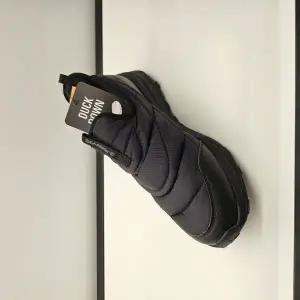 [롯데백화점]베어파우 남성 EIRA MENS 경량 덕다운 패딩 방한화 (0729001RD-M-EGR)