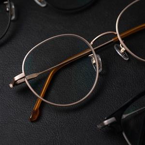 와드 풀티타늄 블루라이트 차단 안경