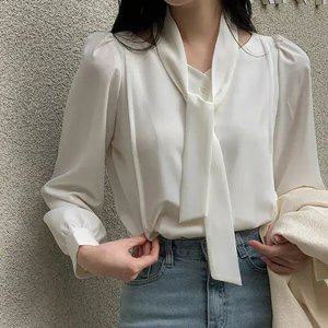 폴인 브이넥 타이 블라우스 봄 가을 하객룩  데이트룩