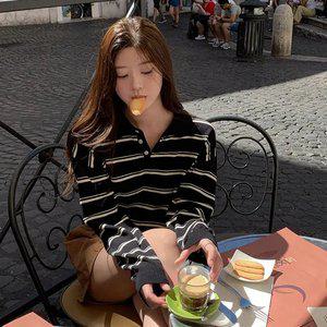 온리 프리미엄 스트라이프 카라 니트 배색니트 긴팔 세미크롭 데일리룩