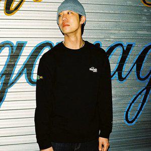 마크엠x샘바이펜 콜라보 맨투맨 (MGIBA8791)