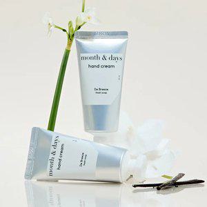 [핸드크림 1+1] 먼스앤데이즈 디 브리즈(클린솝향) 퍼퓸케어 핸드크림 50ml (총 100ml