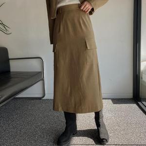 [시크릿라벨] 뒷밴딩카고슬릿롱스커트
