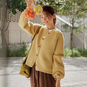 레더 라벨 벌룬소매 니트가디건