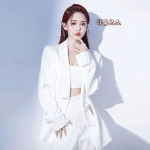 여자 세미 정장 화이트 셋업 웨딩 수트 여성정장 세트 티류으스