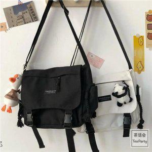 학생 메신저백 옆으로 매는가방 화이트 블랙 학생 고등학생 크로스백