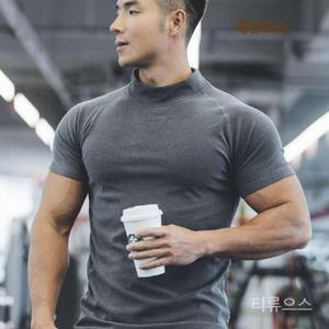 티류으스 통기성 이너 스포츠 스판 여름 심플 무지 남성 목폴라 반팔 라운드 흡수