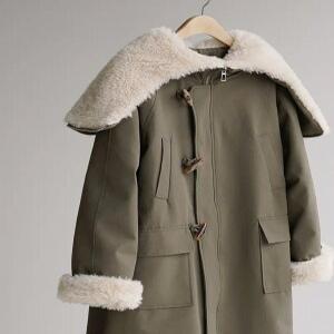 [잇수다랩] 러싱턴 퍼 카라 롱 점퍼