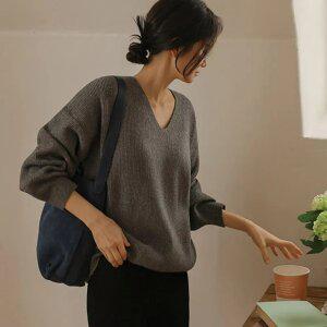 폭닥한 울 브이넥 도톰니트