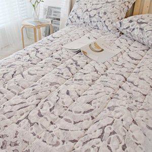 [코코베딩]밍크촉감 10mm 극세사 레오파드 침대패드 퀸