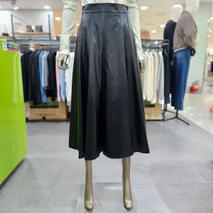 시슬리/애플아울렛/유니크 절개 플레어 레더 롱 스커트 SASKA3541