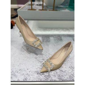 [갤러리아] 고세 데일리 여성 보석장식포인트 스틸리토 펌프스 OZP4S023 베이지 7cm