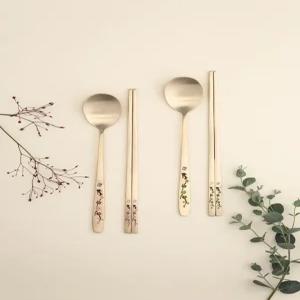 화담 방짜 유기 수저 2인 부부세트 오색설중매 놋수저