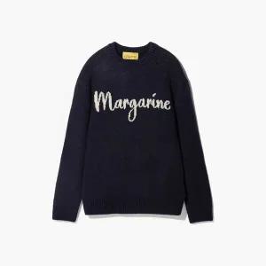 [하프클럽/에스티코]레터링 자카드 라운드 니트 DKTVD61CPN