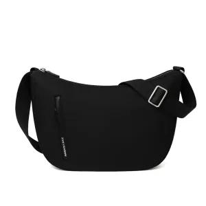 만다리나덕 헌터 호보 숄더백 데일리 가방 블랙 VCT46651