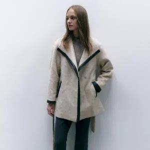 [하프클럽/S쏠레지아]에스쏠레지아 레더 트리밍 코트 SOOCZWC010