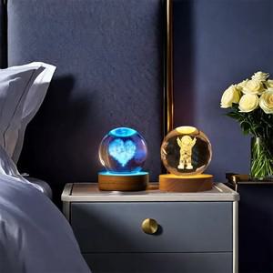 크리스탈 공 6cm 색상  빛 행성 밤 레이저 조각 태양계 지구 갤럭시 호환 패턴 수집 데스크탑 장식