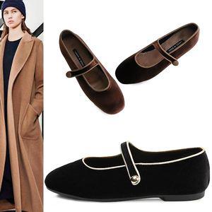 [카미엣뮤즈]벨벳 메리제인 퍼 플랫_KM22w170