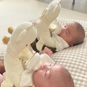 신생아 셀프 분유 수유 젖병 홀더 수유쿠션