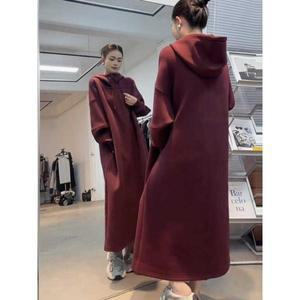 부클원피스 홀가먼트 겨울하객룩 뽀글이 루즈핏 롱스커트 롱 스커트 원피스 슬리브 커버핏 후