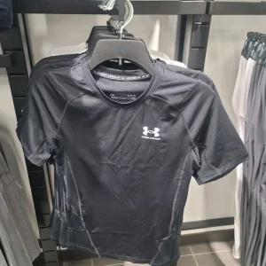 언더아머 반팔티 타이트한 티셔츠 HeatGear 프린티드 블랙 화이트