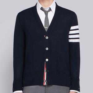 [벨이탈리아] 톰 브라운 MKC002A Y1014 415 완장 가디건